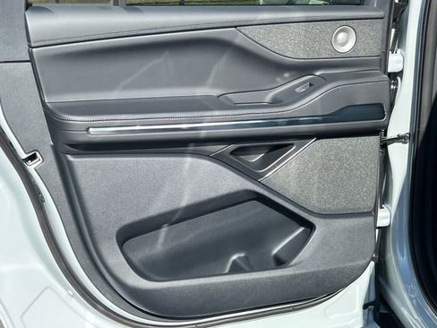 New 2026 Lincoln Navigator L Reserve image 17