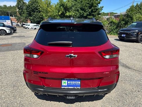 Used 2021 Chevrolet TrailBlazer RS w/ Sun and Liftgate Package AWD/4WD image 5