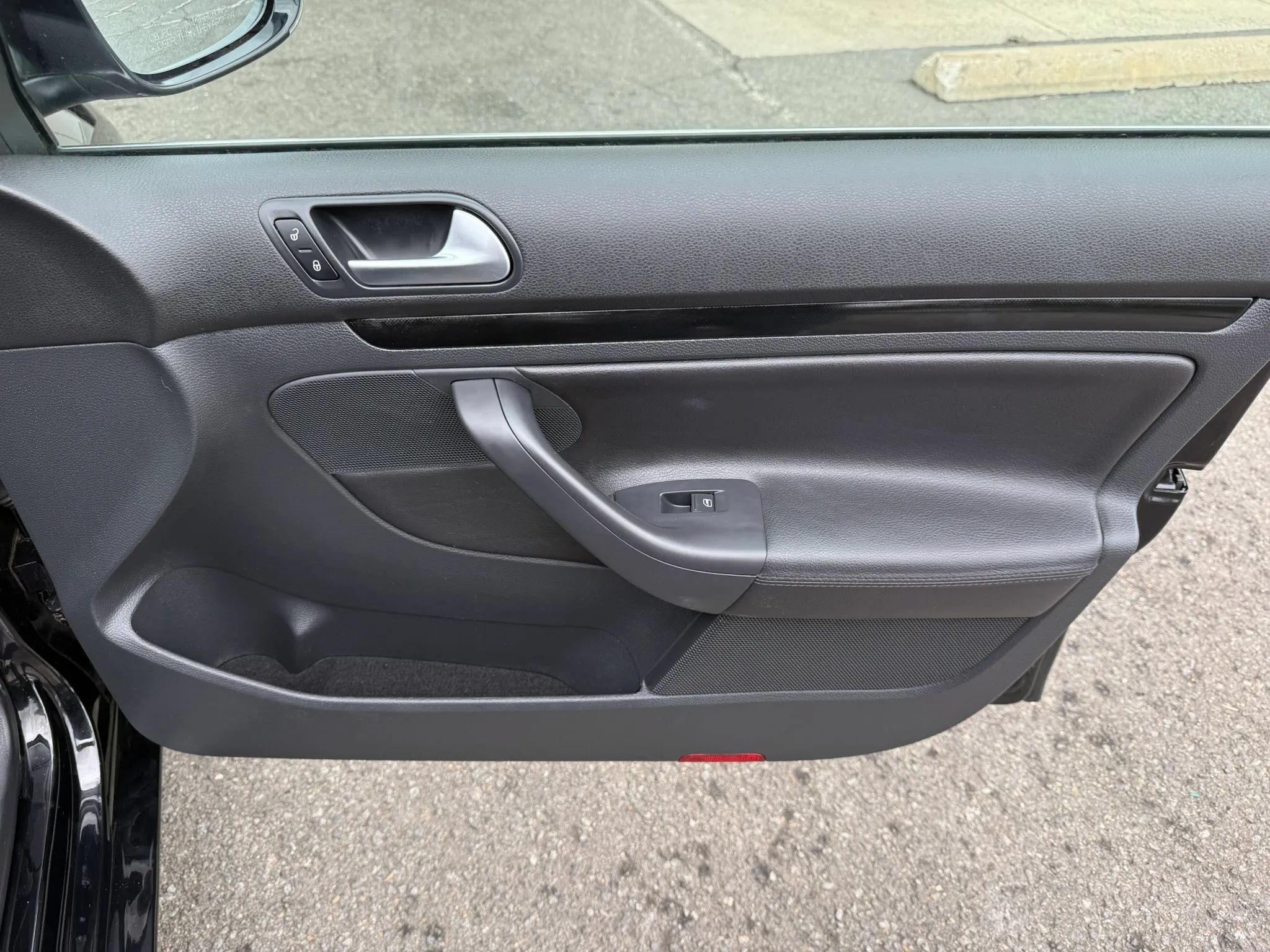 Used 2013 Volkswagen Jetta TDI FWD image 22