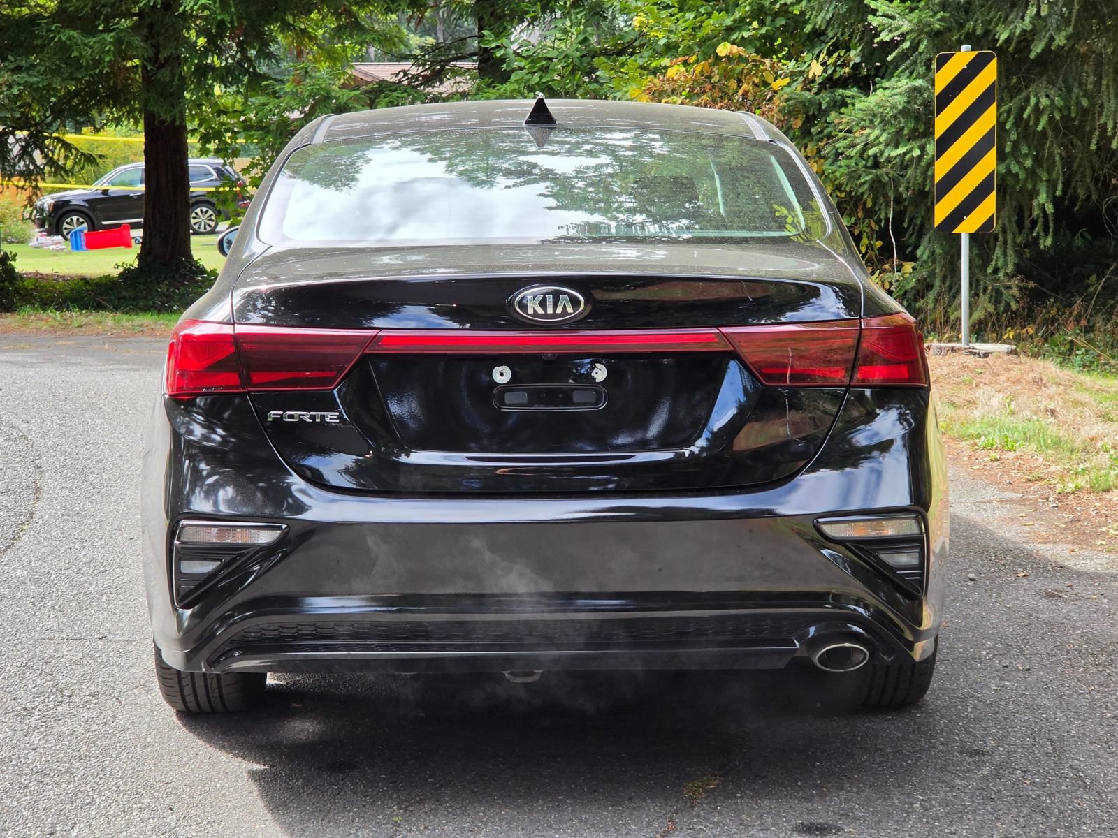 Used 2021 Kia Forte LXS FWD image 4