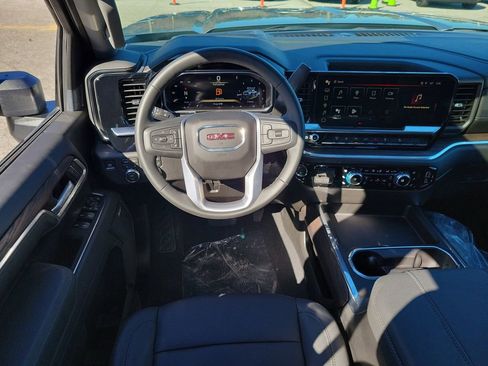 New 2026 GMC Sierra 2500 SLT w/ SLT Premium Package image 18