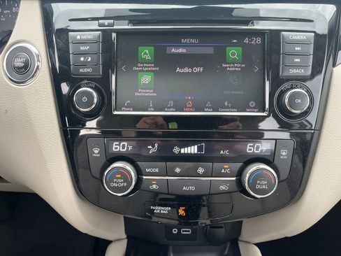 Certified 2022 Nissan Rogue Sport SL w/ Premium Package FWD image 23