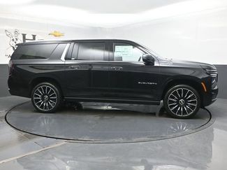 New 2026 Chevrolet Suburban High Country video 1