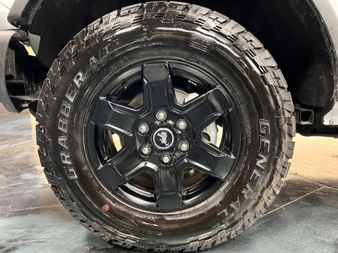 Used 2024 Ford Bronco Black Diamond image 23