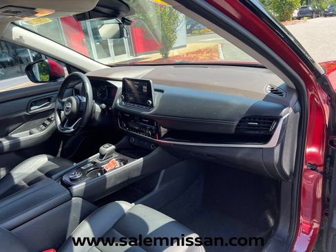 Used 2023 Nissan Rogue SL AWD/4WD image 27