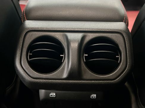 Used 2023 Jeep Wrangler Unlimited Rubicon 4xe AWD/4WD image 18