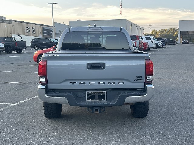 Used 2021 Toyota Tacoma SR5 RWD image 7