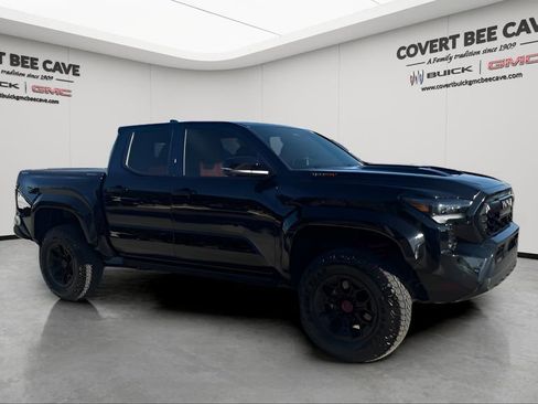 Used 2025 Toyota Tacoma TRD Pro image 12