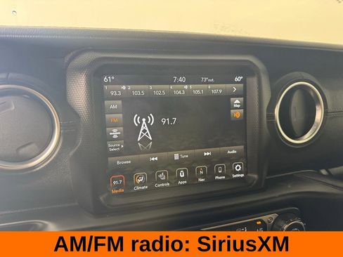 Used 2020 Jeep Wrangler Unlimited Sahara image 13