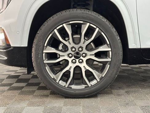 New 2026 GMC Acadia Denali Ultimate w/ LPO, Floor Liner Package AWD/4WD image 19
