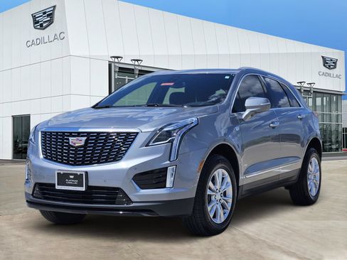 New 2026 Cadillac XT5 Luxury FWD image 2