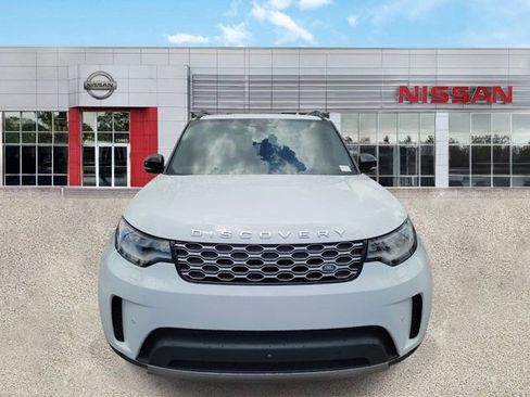 Used 2025 Land Rover Discovery S AWD/4WD image 11