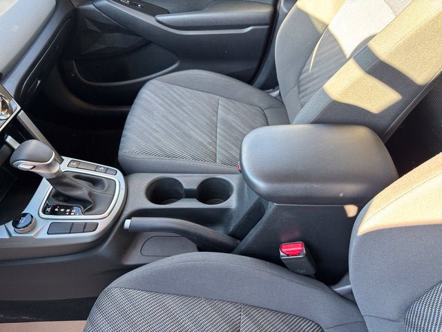 Used 2024 Kia Seltos LX AWD/4WD image 16