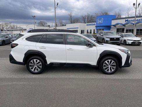 Used 2024 Subaru Outback Premium image 23
