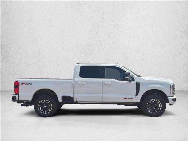 Used 2026 Ford F350 Platinum AWD/4WD image 4