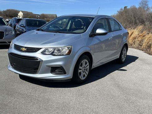 Used 2018 Chevrolet Sonic LS image 7