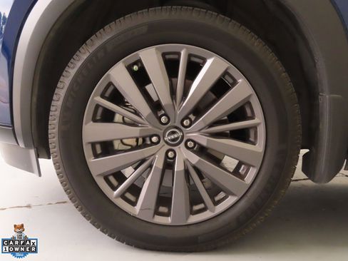 Used 2023 Nissan Pathfinder SL w/ SL Premium Package FWD image 29