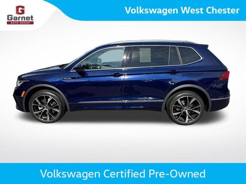 Used 2023 Volkswagen Tiguan SEL R-Line AWD/4WD image 2