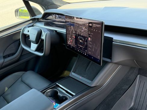 Used 2026 Tesla Model X Plaid AWD/4WD image 13
