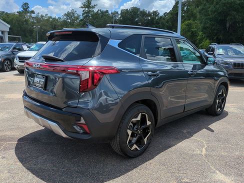 Certified 2024 Kia Seltos EX FWD image 5