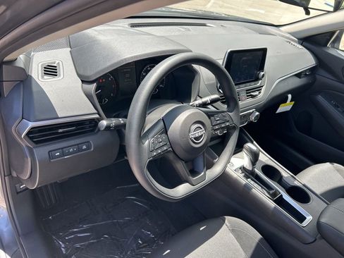 New 2025 Nissan Altima 2.5 S image 16