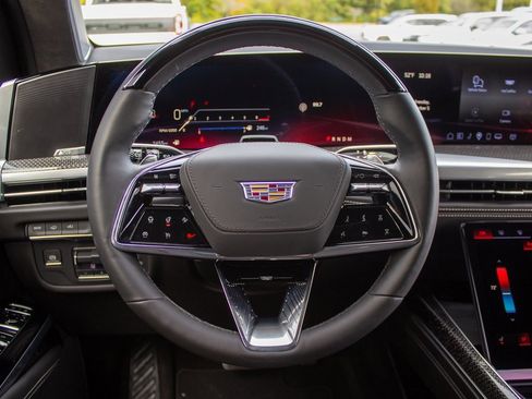 Used 2025 Cadillac Escalade V image 14