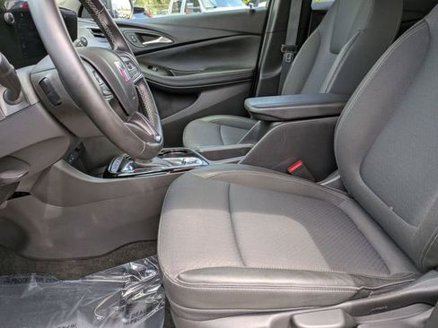 Used 2025 Buick Encore GX Preferred FWD image 10