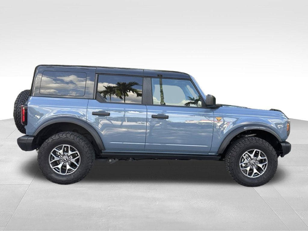 Used 2025 Ford Bronco Badlands AWD/4WD image 6