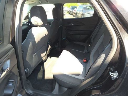 Used 2025 Chevrolet TrailBlazer LT FWD image 35
