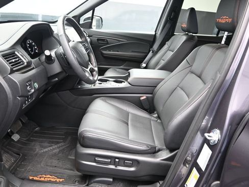 Certified 2025 Honda Ridgeline TrailSport image 16