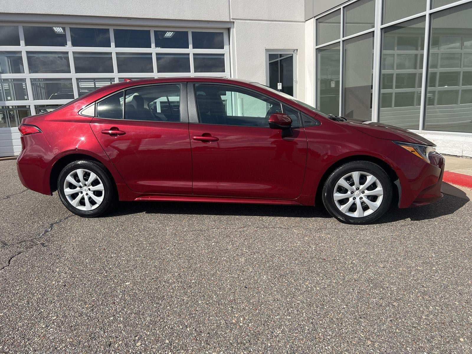 Used 2025 Toyota Corolla LE FWD image 24