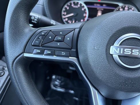 Used 2024 Nissan Sentra SV FWD image 16