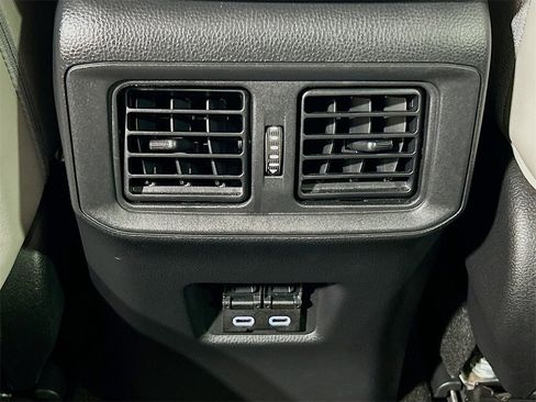 Used 2023 Toyota RAV4 Limited image 24
