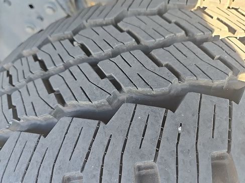 Used 2023 Ford F350 Lariat w/ Sport Appearance Package image 42