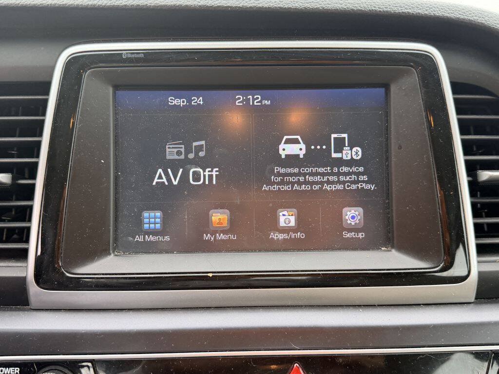 Used 2019 Hyundai Sonata SE FWD image 17