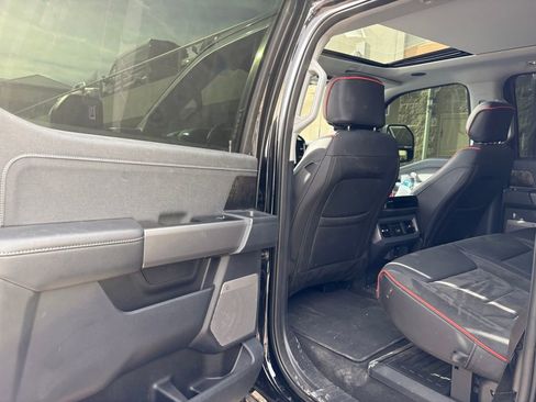 Used 2026 Ford F250 Lariat w/ Black Appearance Package image 21