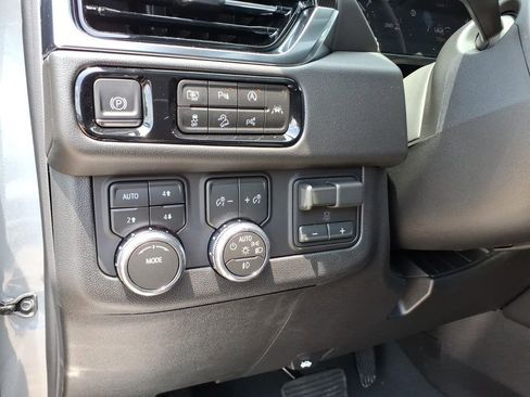 New 2026 GMC Yukon Elevation w/ Elevation Premium Package AWD/4WD image 19