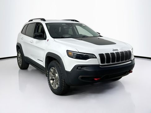 Used 2022 Jeep Cherokee Trailhawk AWD/4WD image 3