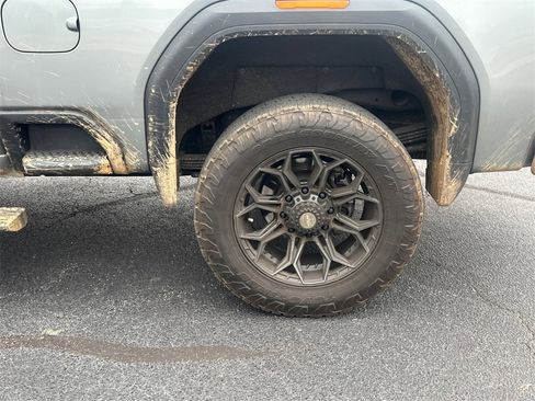 Used 2024 GMC Sierra 2500 Denali Ultimate image 10