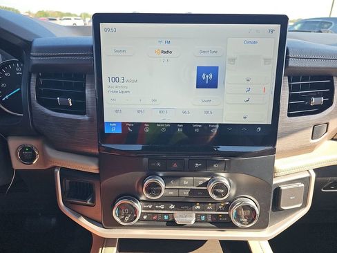 Used 2024 Ford Expedition Max Limited image 18