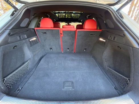 Used 2024 Audi SQ5 Premium Plus image 17