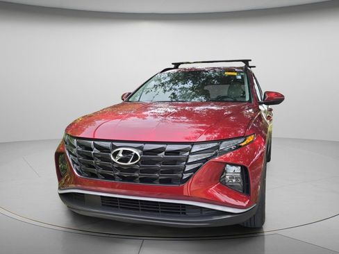 Used 2024 Hyundai Tucson SEL w/ Convenience Package FWD image 3