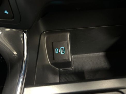 Certified 2022 Ford F150 XLT w/ Equipment Group 302A High image 26