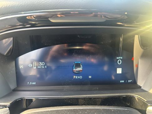 New 2026 Lincoln Corsair Premiere image 13