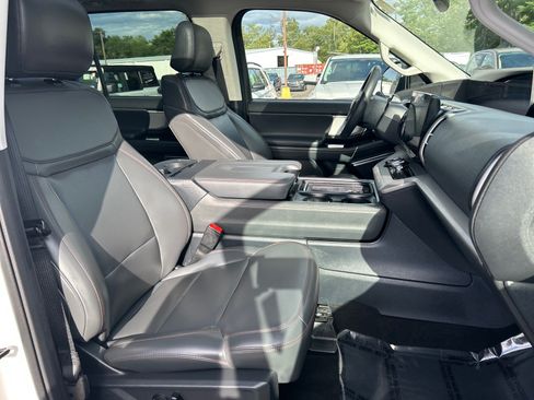 Certified 2025 Ford Expedition Active AWD/4WD image 23