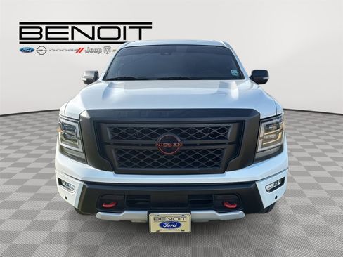 Used 2024 Nissan Titan PRO-4X w/ Pro-4x Convenience Package image 2