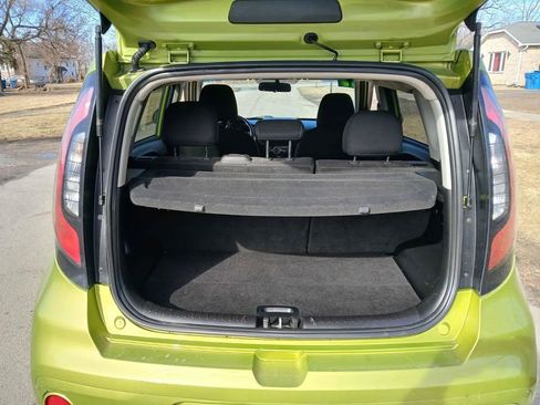 Used 2017 Kia Soul + FWD image 9