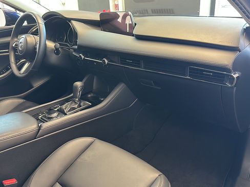 Used 2025 MAZDA MAZDA3 s image 19