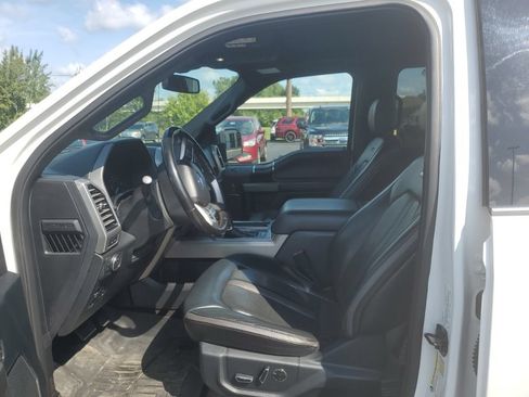 Used 2020 Ford F150 Platinum w/ Equipment Group 701A Luxury AWD/4WD image 4