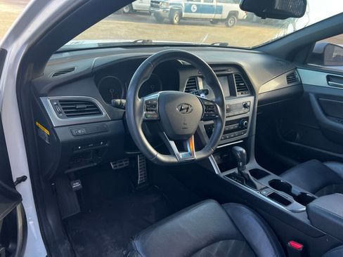Used 2017 Hyundai Sonata Sport 2.0T image 11